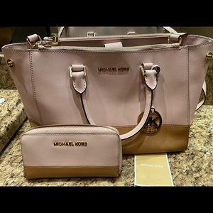 MICHAEL KORS PURSE